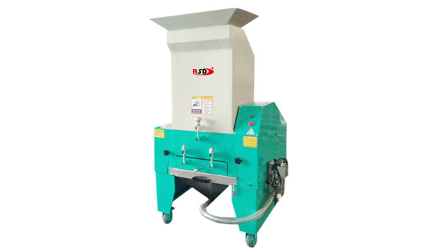 中速(su)破碎(sui)機